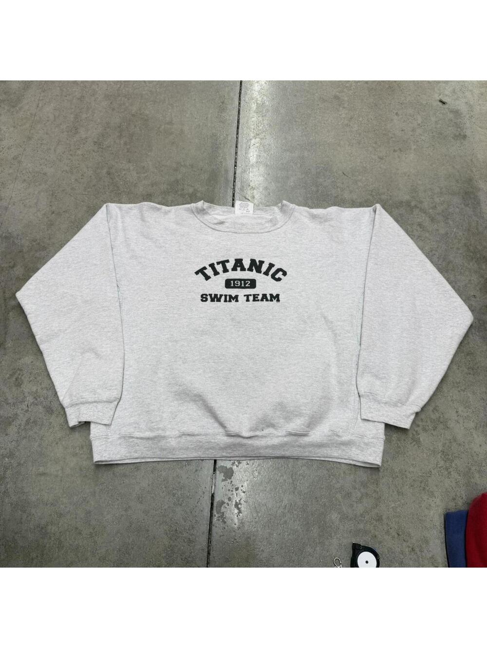vintage titanic swim team grey spell out crewneck size large